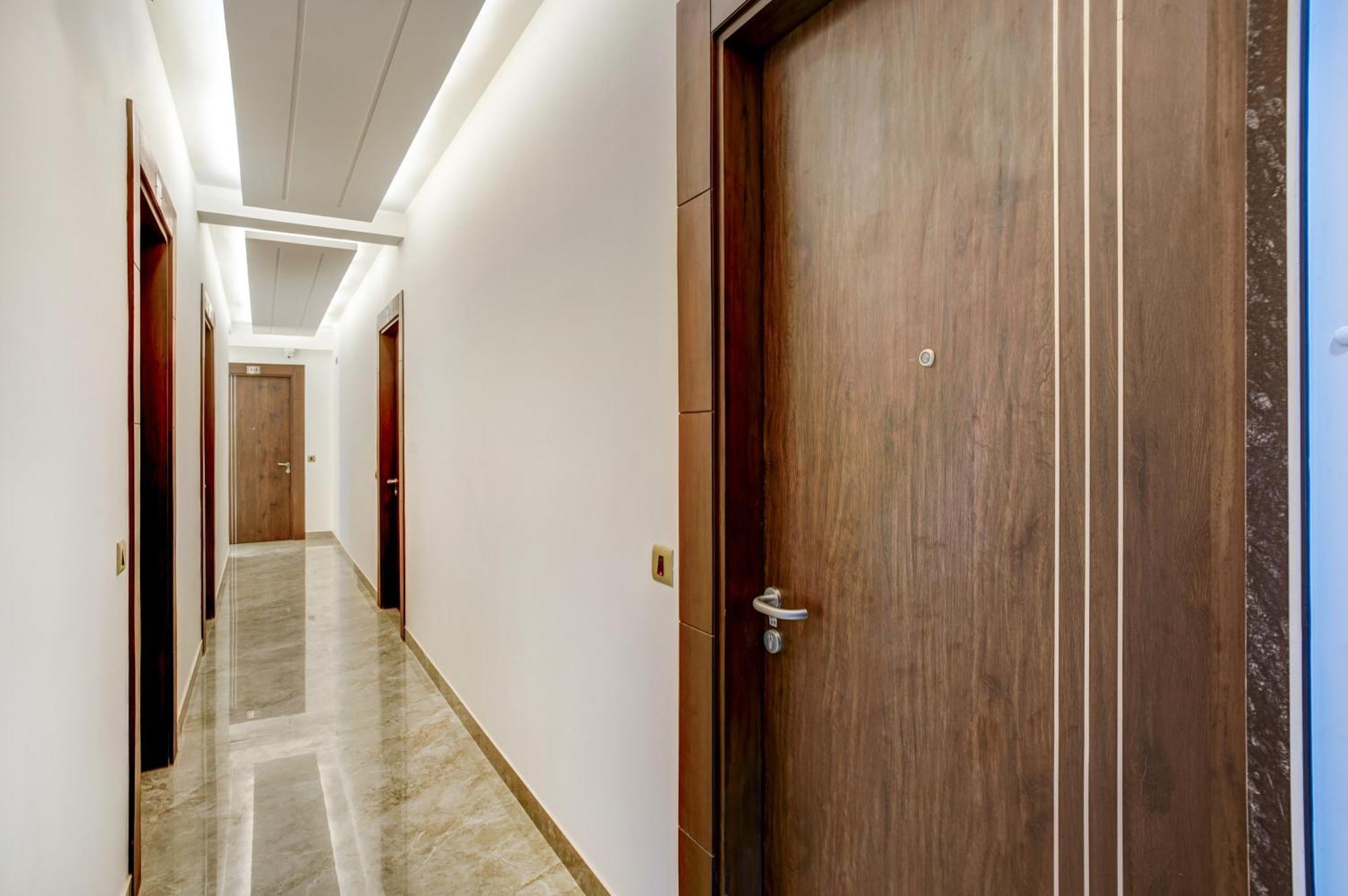 נוידה Treebo Corporate Inn מראה חיצוני תמונה