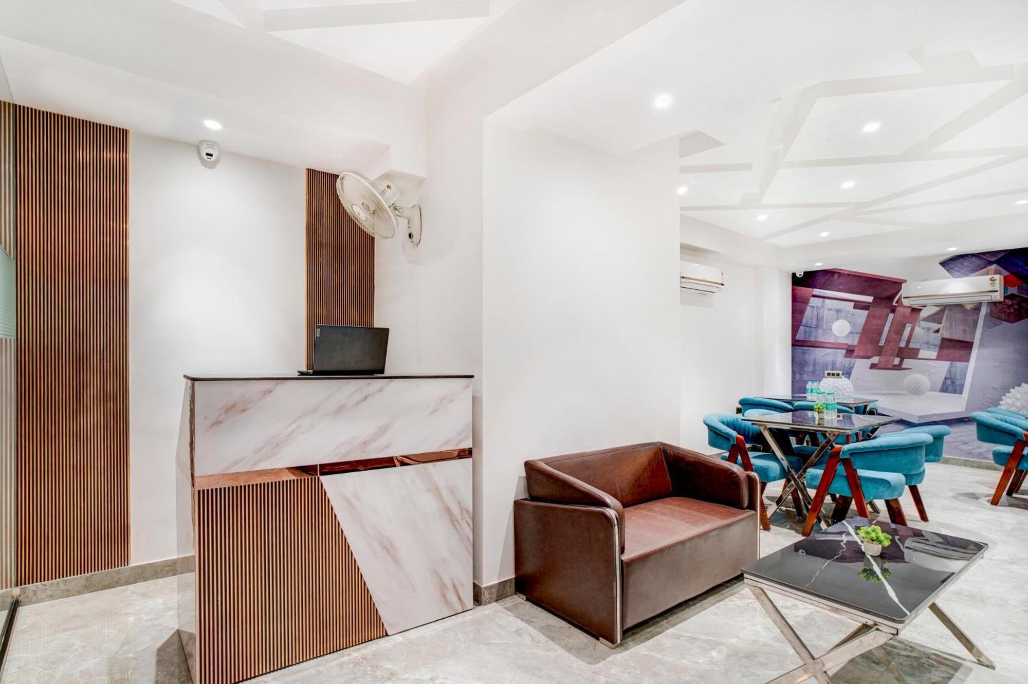 נוידה Treebo Corporate Inn מראה חיצוני תמונה