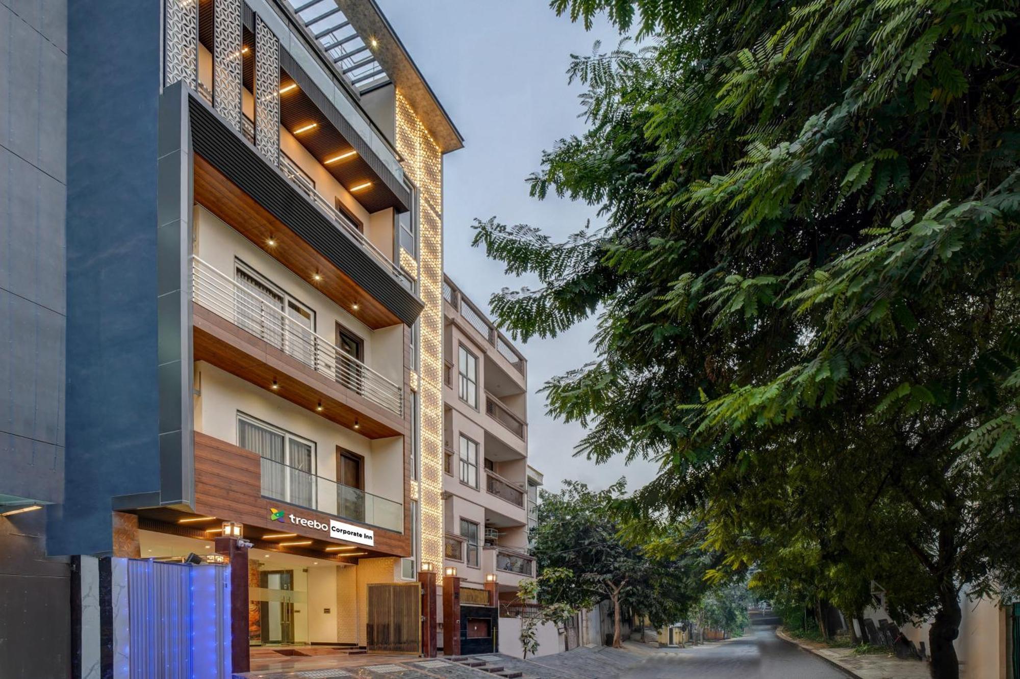 נוידה Treebo Corporate Inn מראה חיצוני תמונה