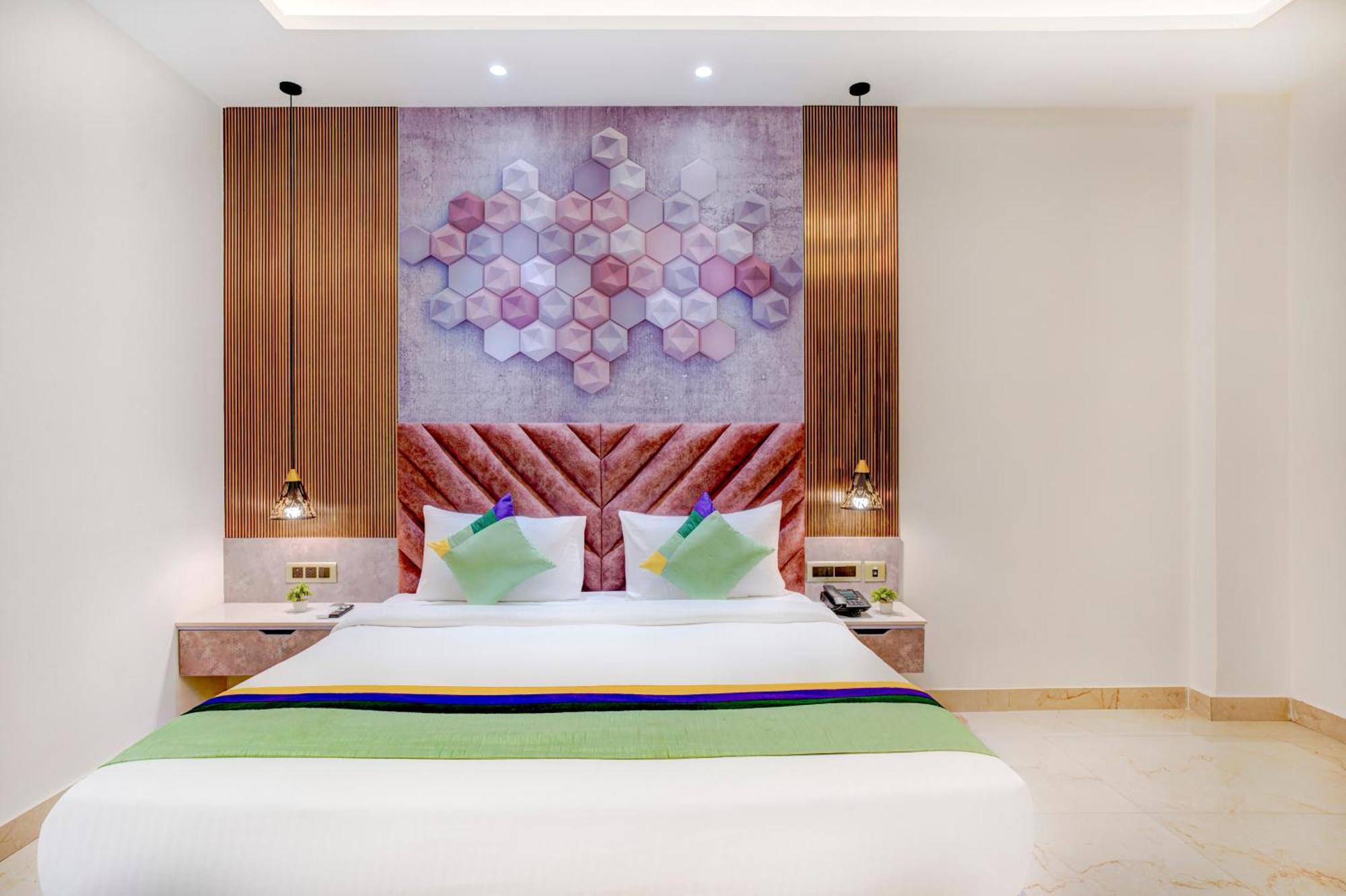 נוידה Treebo Corporate Inn מראה חיצוני תמונה