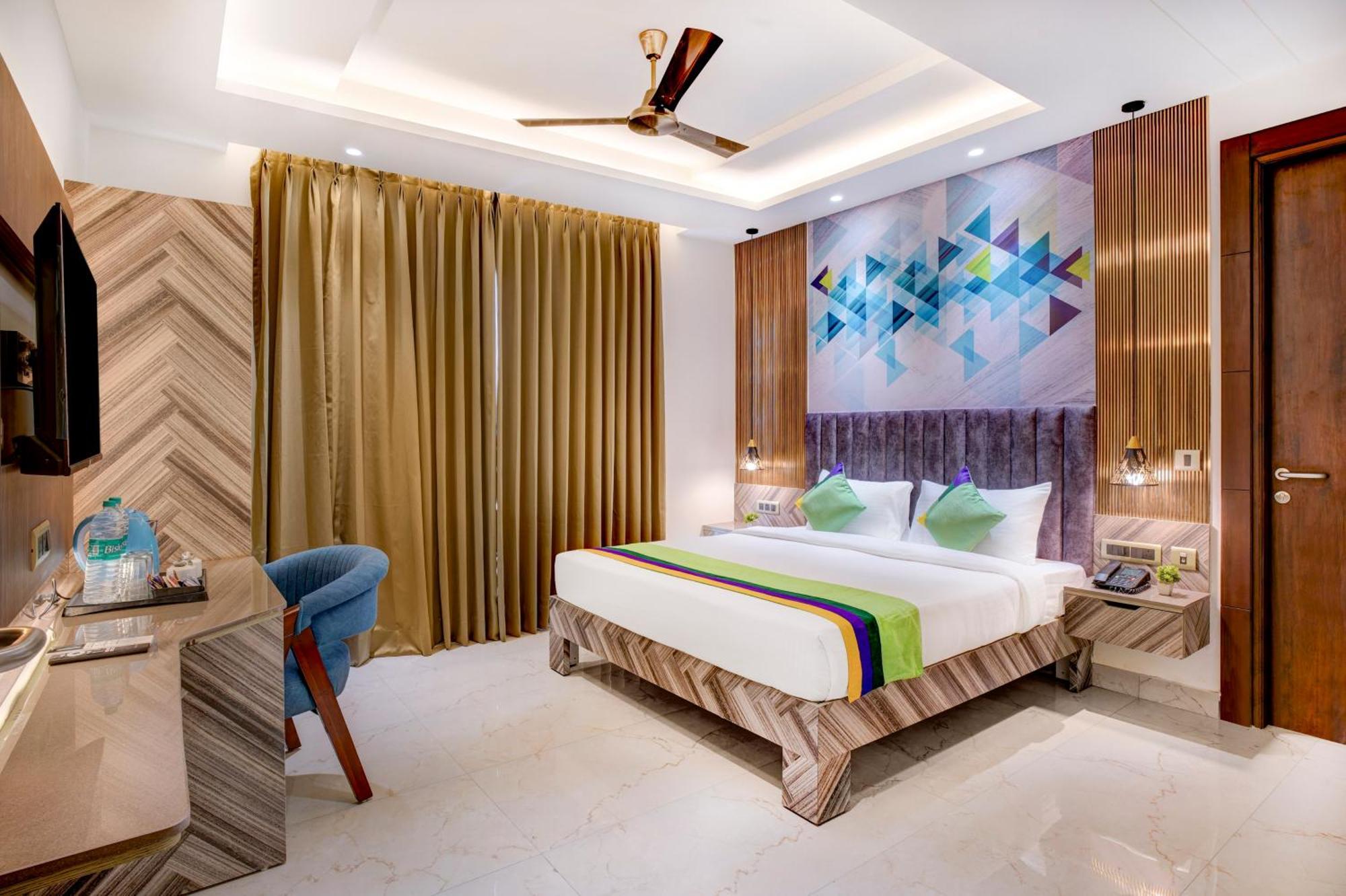 נוידה Treebo Corporate Inn מראה חיצוני תמונה