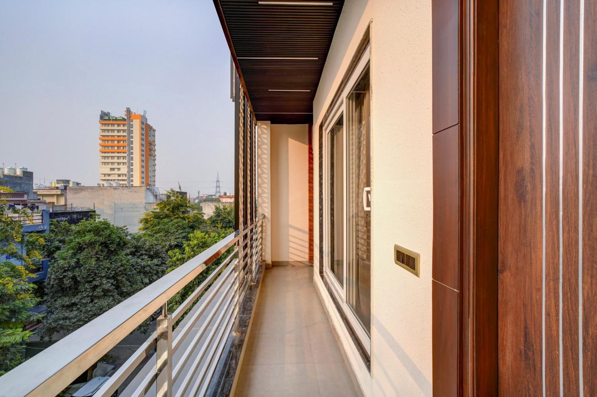 נוידה Treebo Corporate Inn מראה חיצוני תמונה